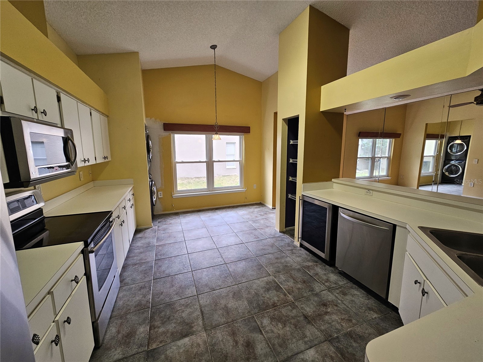 1795 Bayhill Drive Oldsmar FL 34677 TB8476650 image17