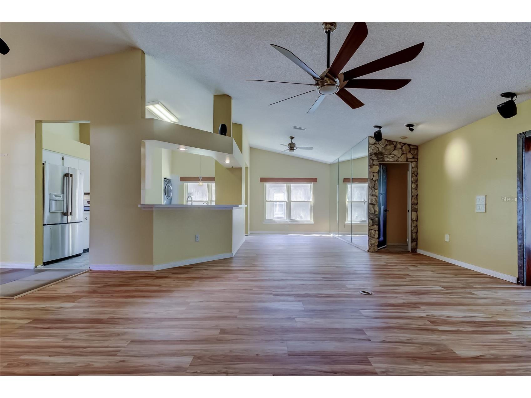 1795 Bayhill Drive Oldsmar FL 34677 TB8476650 image7