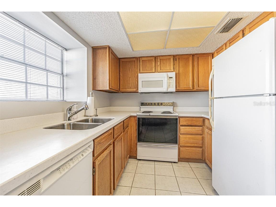 17960 Gulf Boulevard #208 Redington Shores FL 33708 TB8457211 image4
