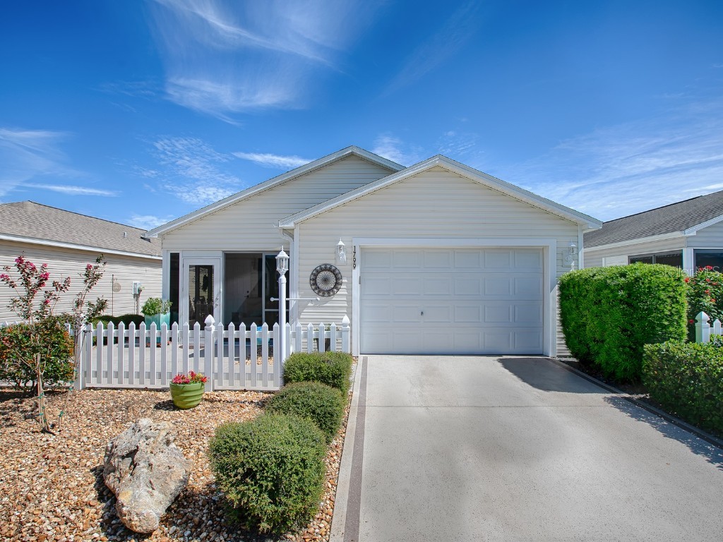 1799 Apalachee Avenue The Villages FL 32162 G5074338 image1