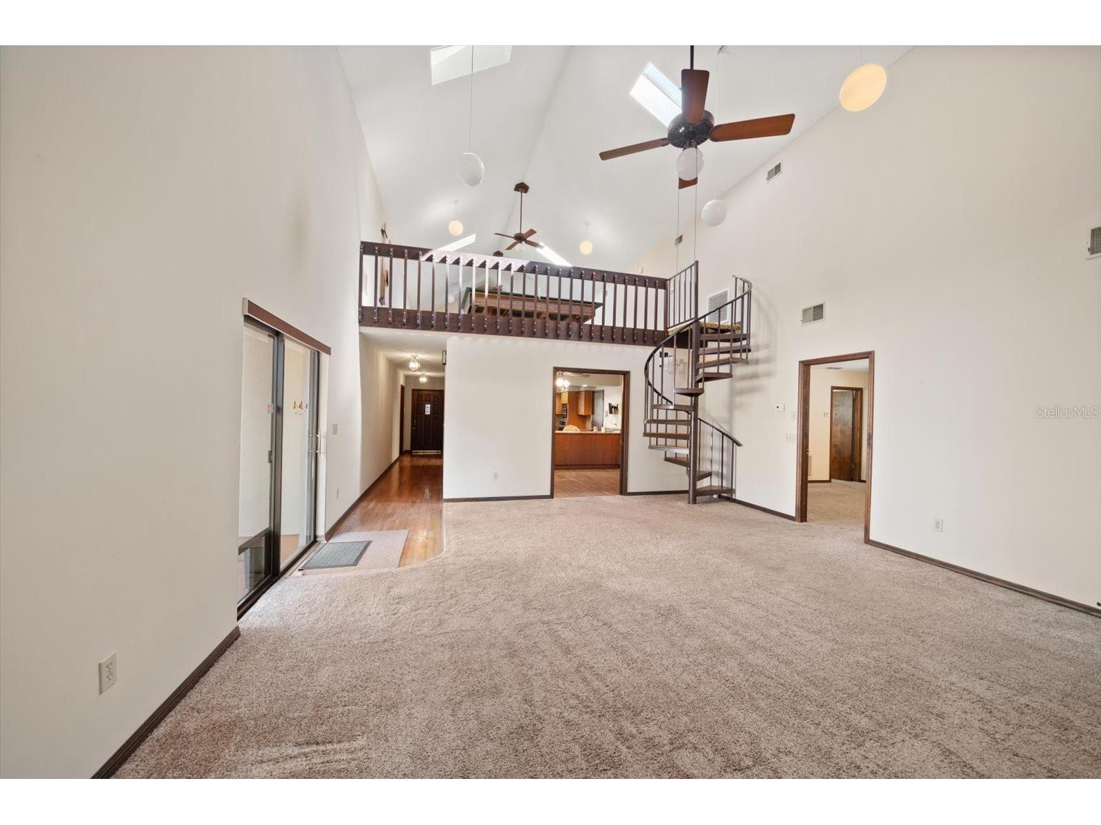 1799 Dixie Highway Tarpon Springs FL 34689 TB8474102 image23