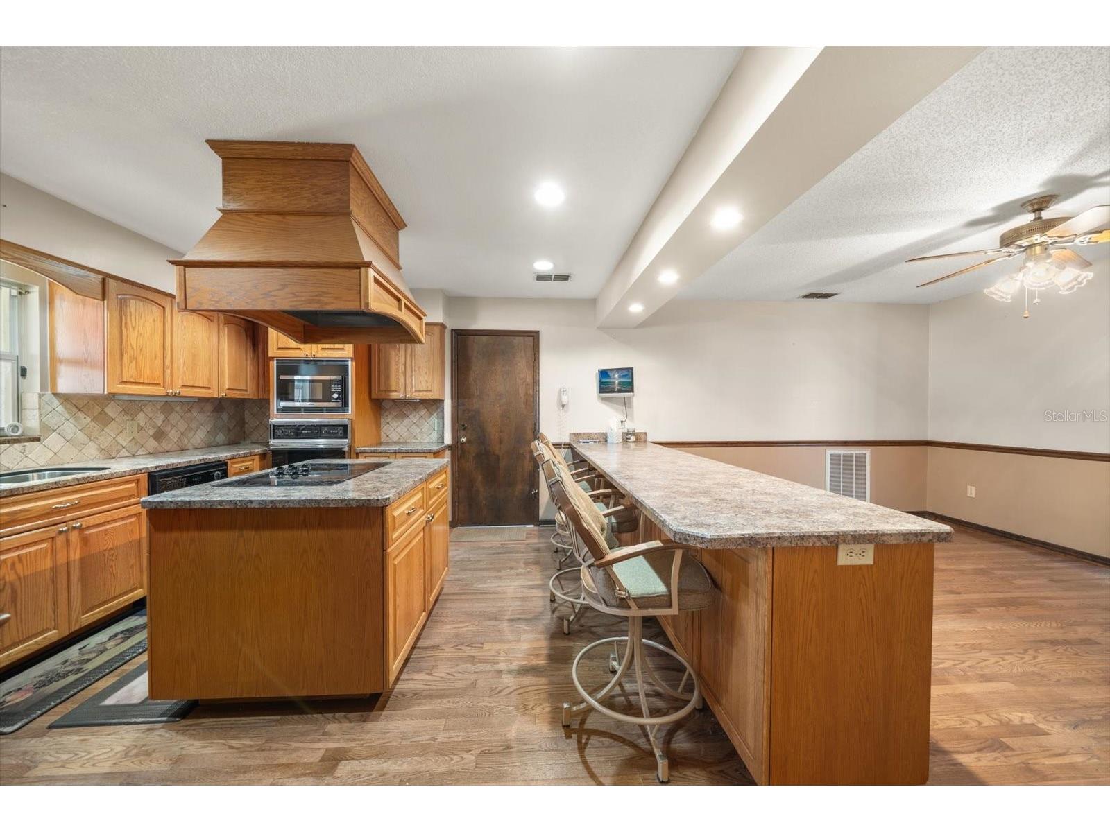 1799 Dixie Highway Tarpon Springs FL 34689 TB8474102 image39