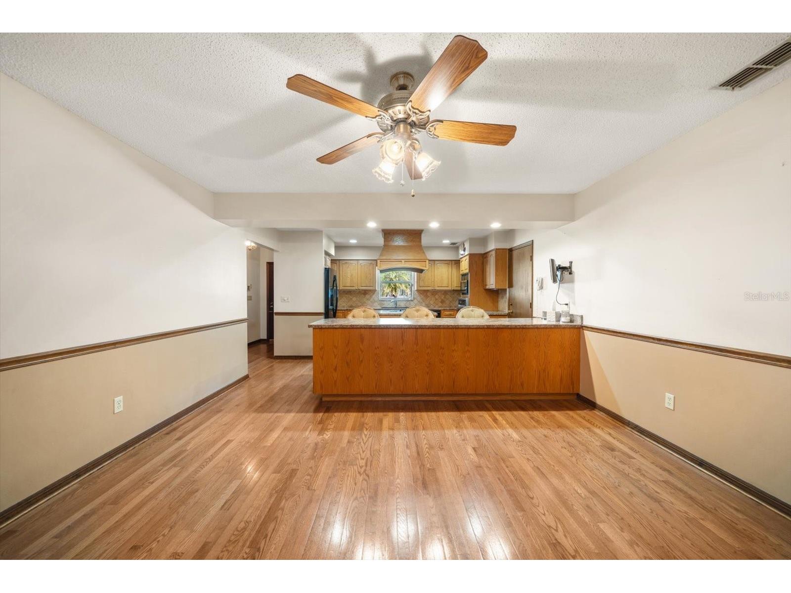 1799 Dixie Highway Tarpon Springs FL 34689 TB8474102 image41