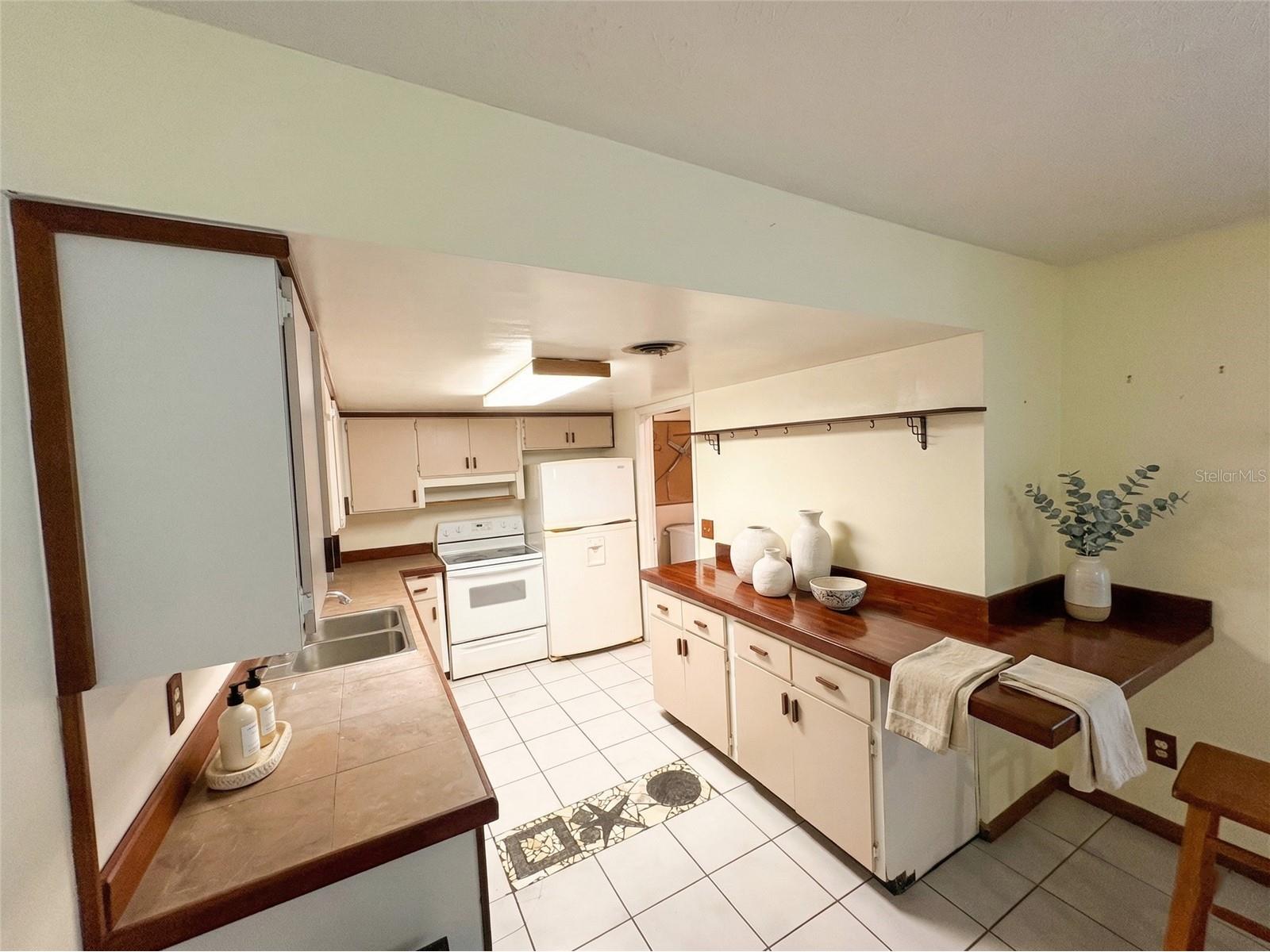 1799 Lake Circle Fort Pierce FL 34945 TB8492112 image6