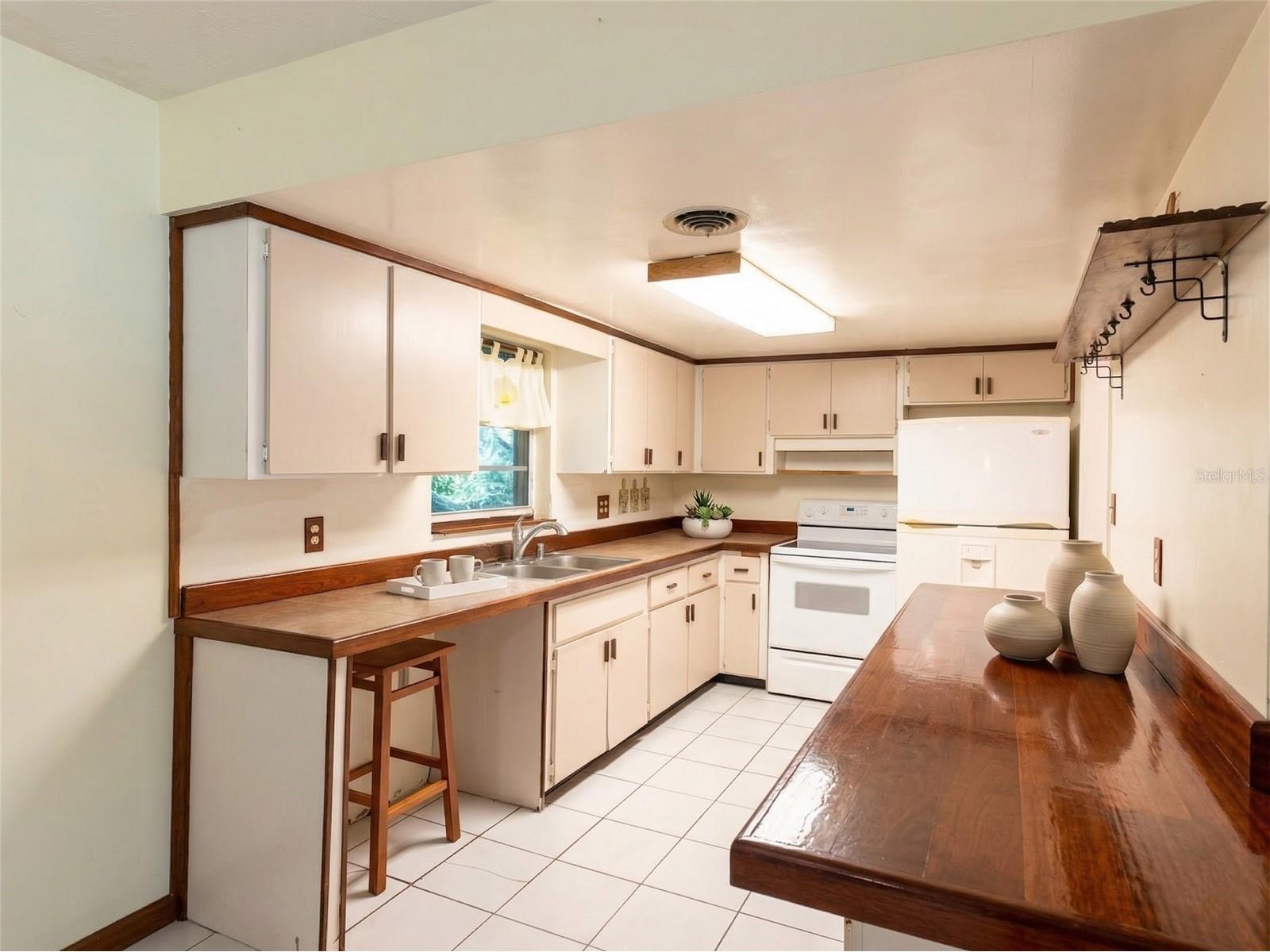 1799 Lake Circle Fort Pierce FL 34945 TB8492112 image8