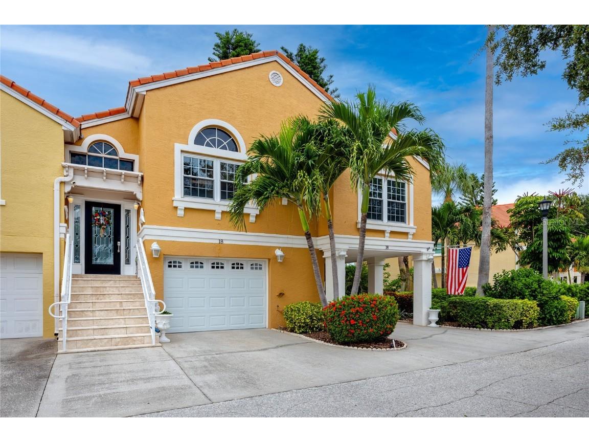 18 Crescent Place S Saint Petersburg FL 33711 TB8356000 image1