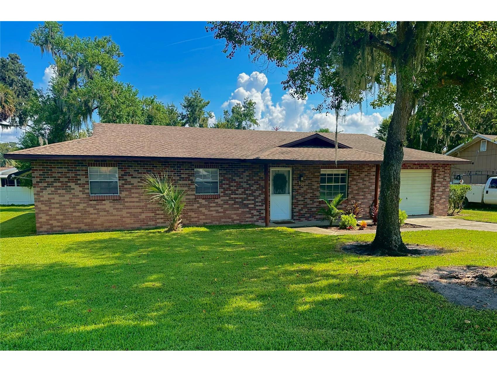 18 E Bay Avenue Yalaha FL 34797 O6339954 image1