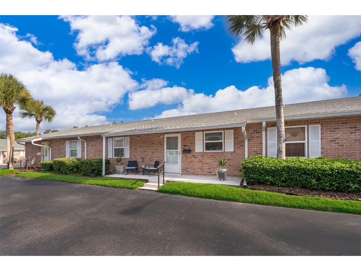 18 Fairway Court #18 Deland FL 32724 O6229796 image1