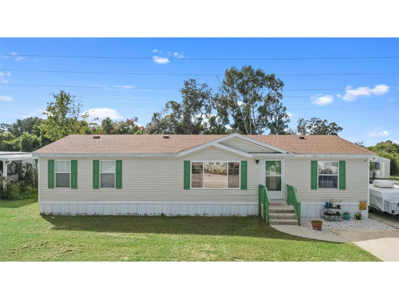 18 Florence Boulevard Debary FL 32713 V4945716 image1