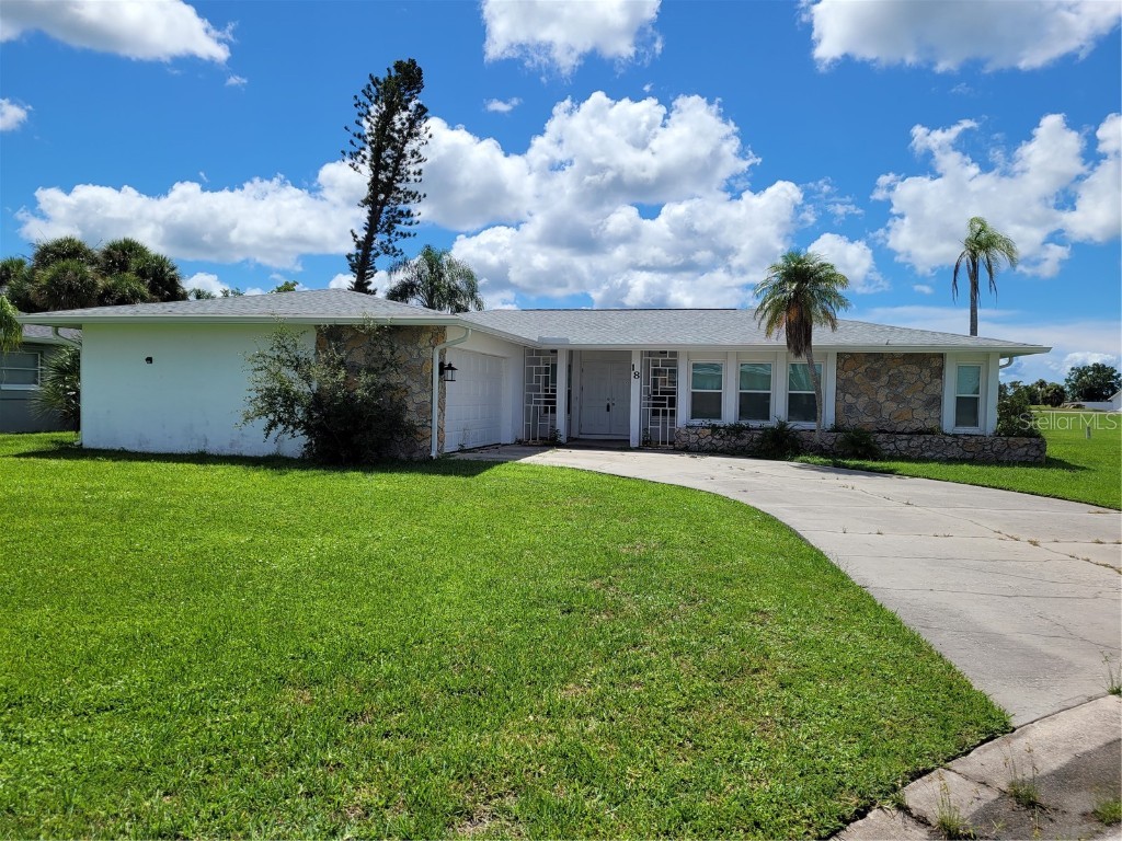 18 Golfview Court Rotonda West FL 33947 D6137945 image1