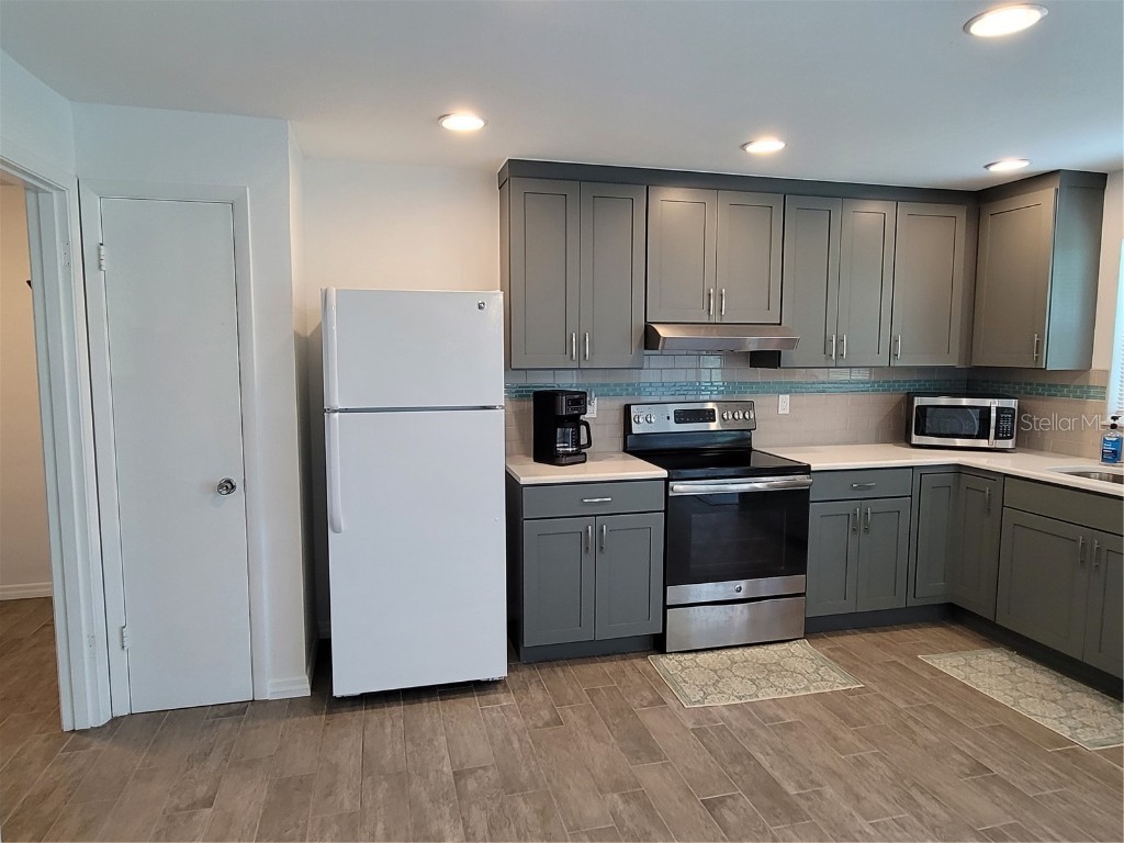 18 Golfview Court Rotonda West FL 33947 D6137945 image9