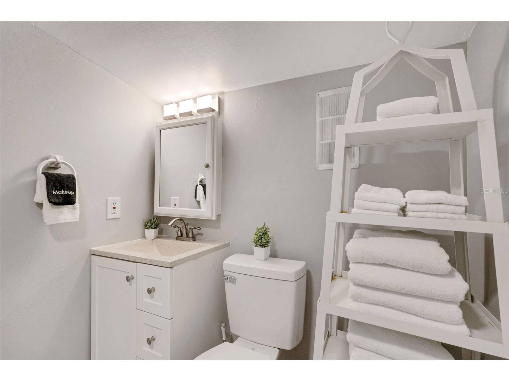 18 Heilwood Street Clearwater FL 33767 TB8467251 image13