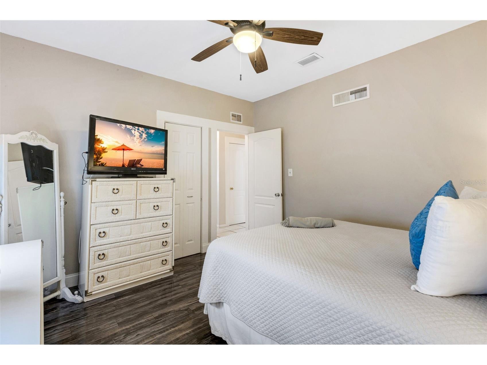 18 Heilwood Street Clearwater FL 33767 TB8467251 image7