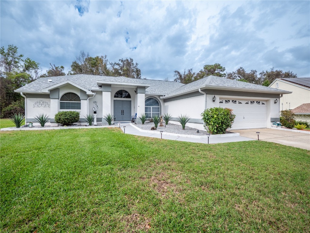 18 Hemlock Court E Homosassa FL 34446 OM674471 image1