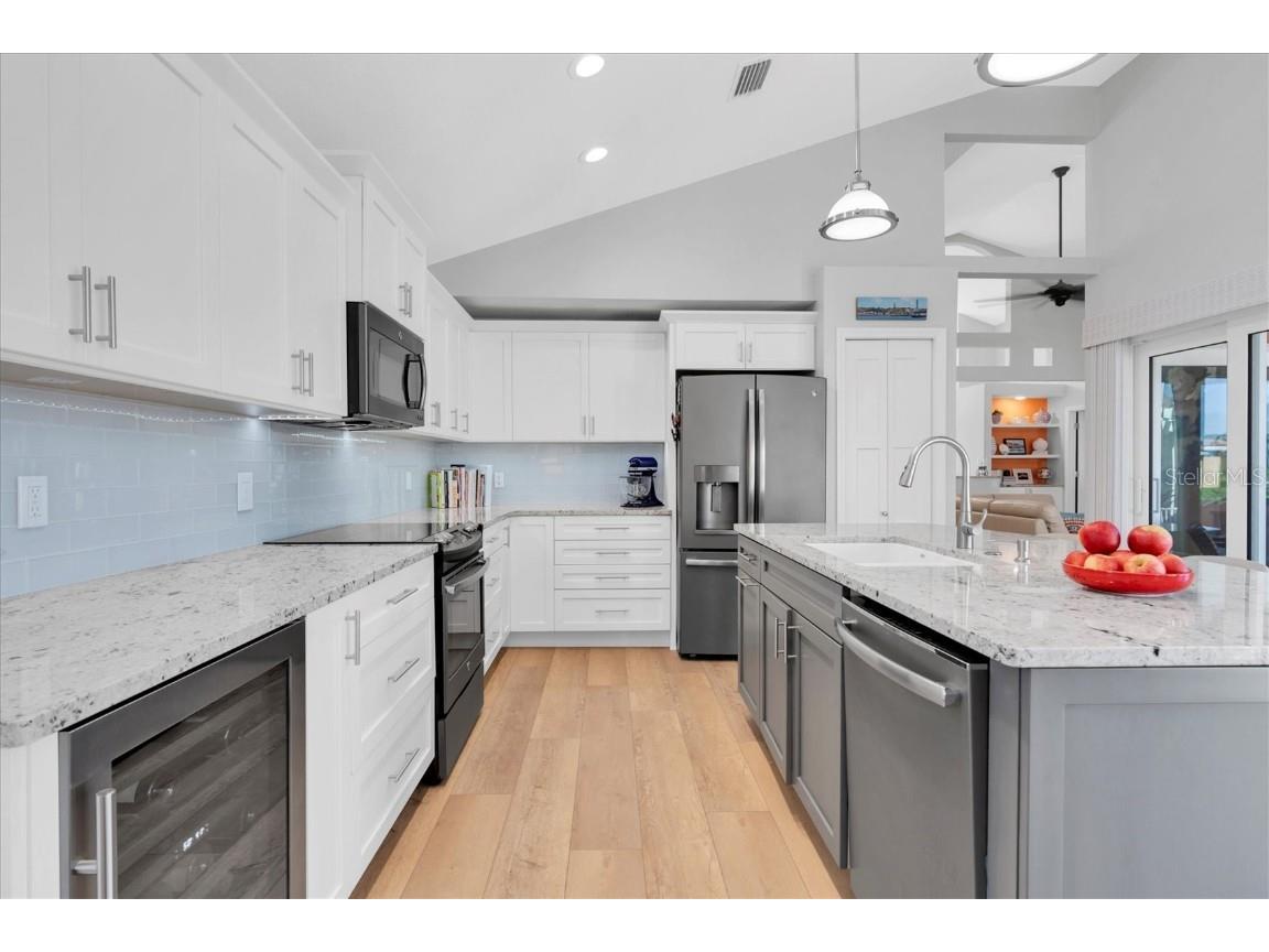 18 Jefferson Court S Saint Petersburg FL 33711 TB8445622 image9