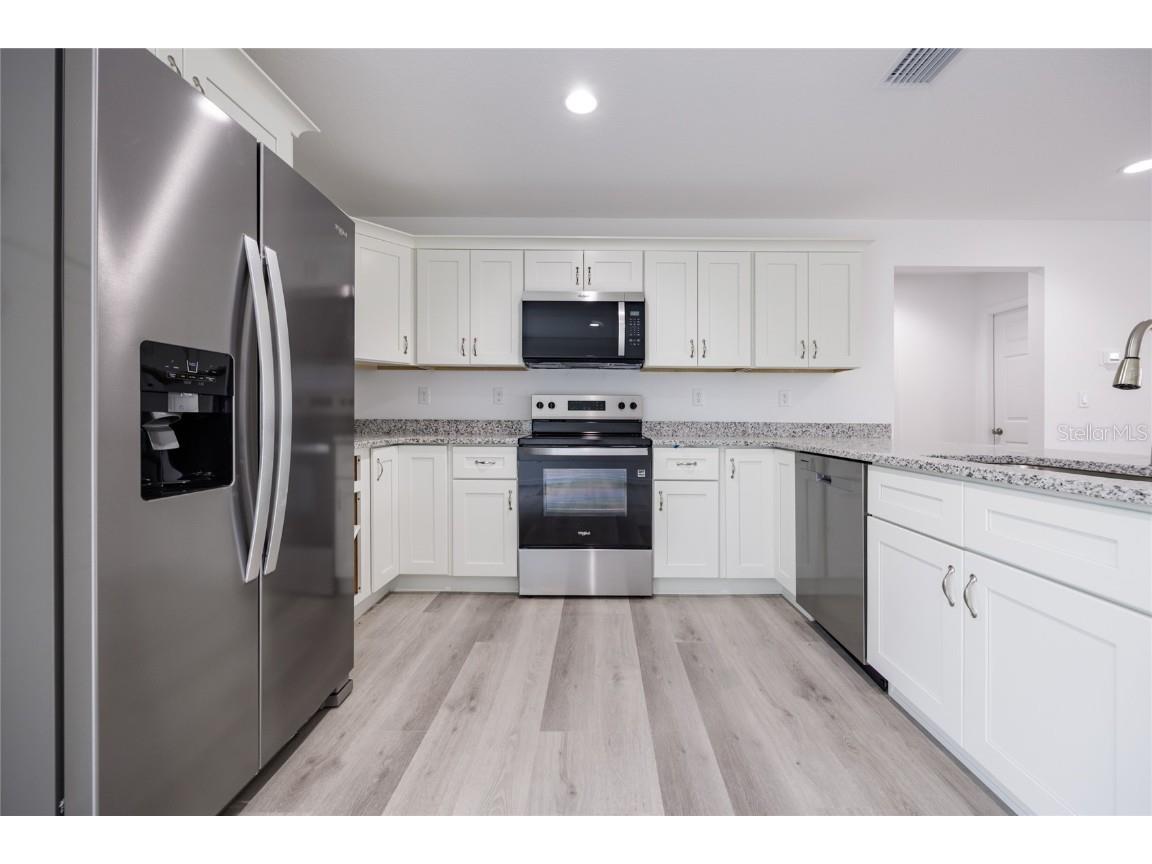 18 Malauka Loop Pass Ocklawaha FL 32179 GC529532 image13