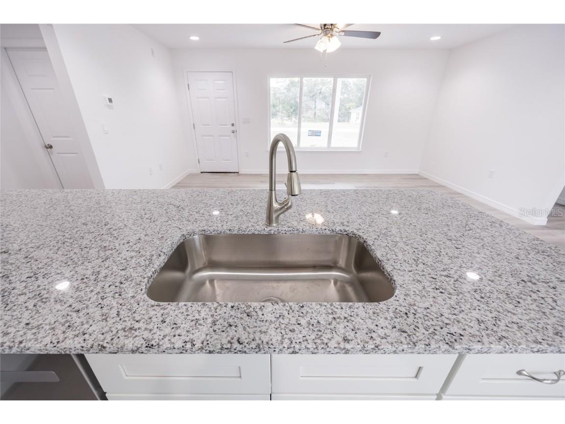 18 Malauka Loop Pass Ocklawaha FL 32179 GC529532 image16