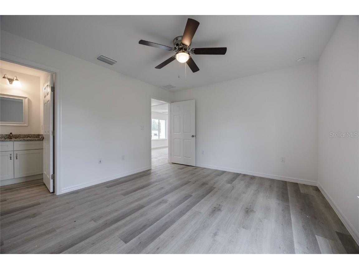 18 Malauka Loop Pass Ocklawaha FL 32179 GC529532 image32