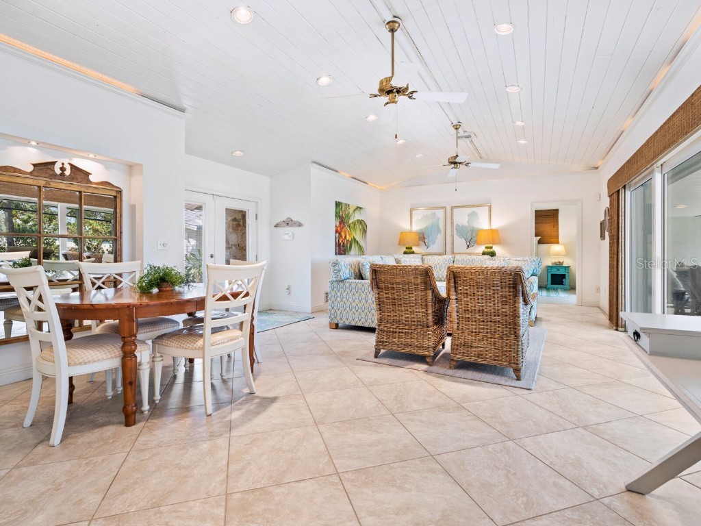 18 N Casey Key Road Osprey FL 34229 - INTRACOASTAL WATERWAY A4669083 image11