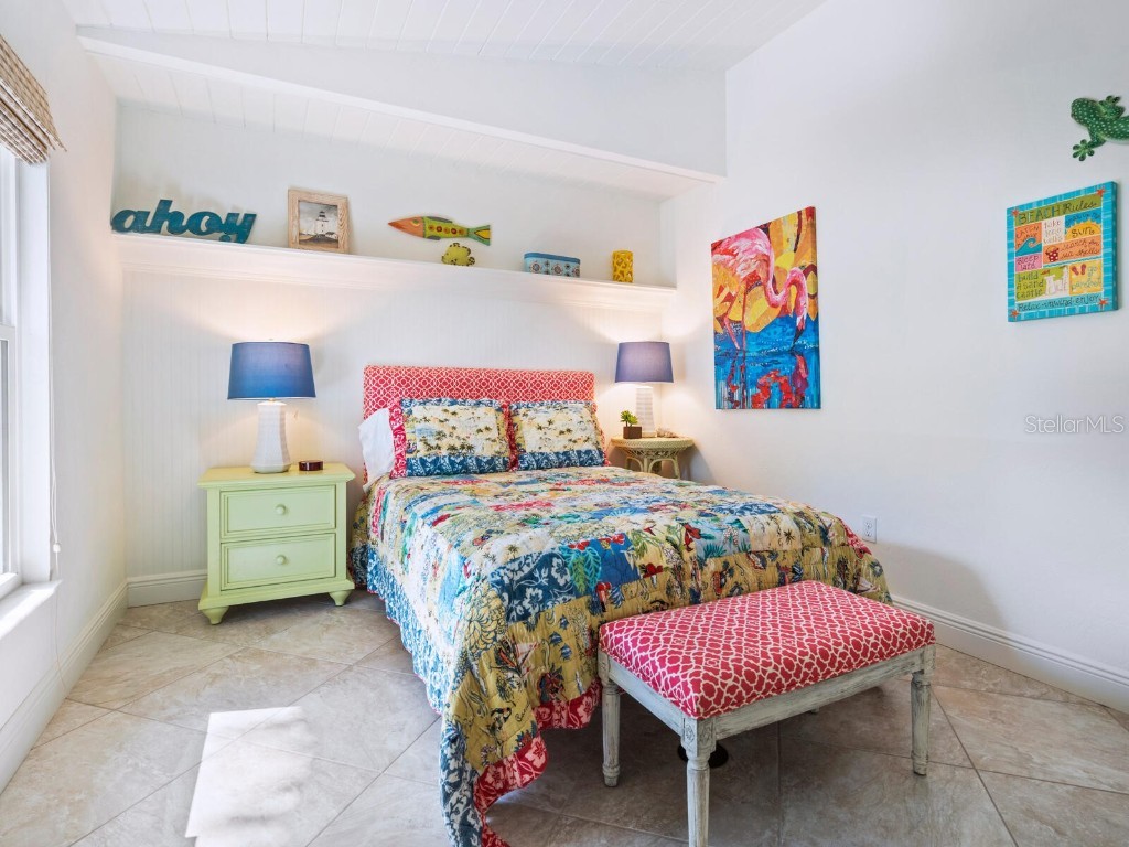 18 N Casey Key Road Osprey FL 34229 - INTRACOASTAL WATERWAY A4669083 image25