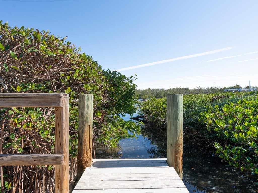 18 N Casey Key Road Osprey FL 34229 - INTRACOASTAL WATERWAY A4669083 image34