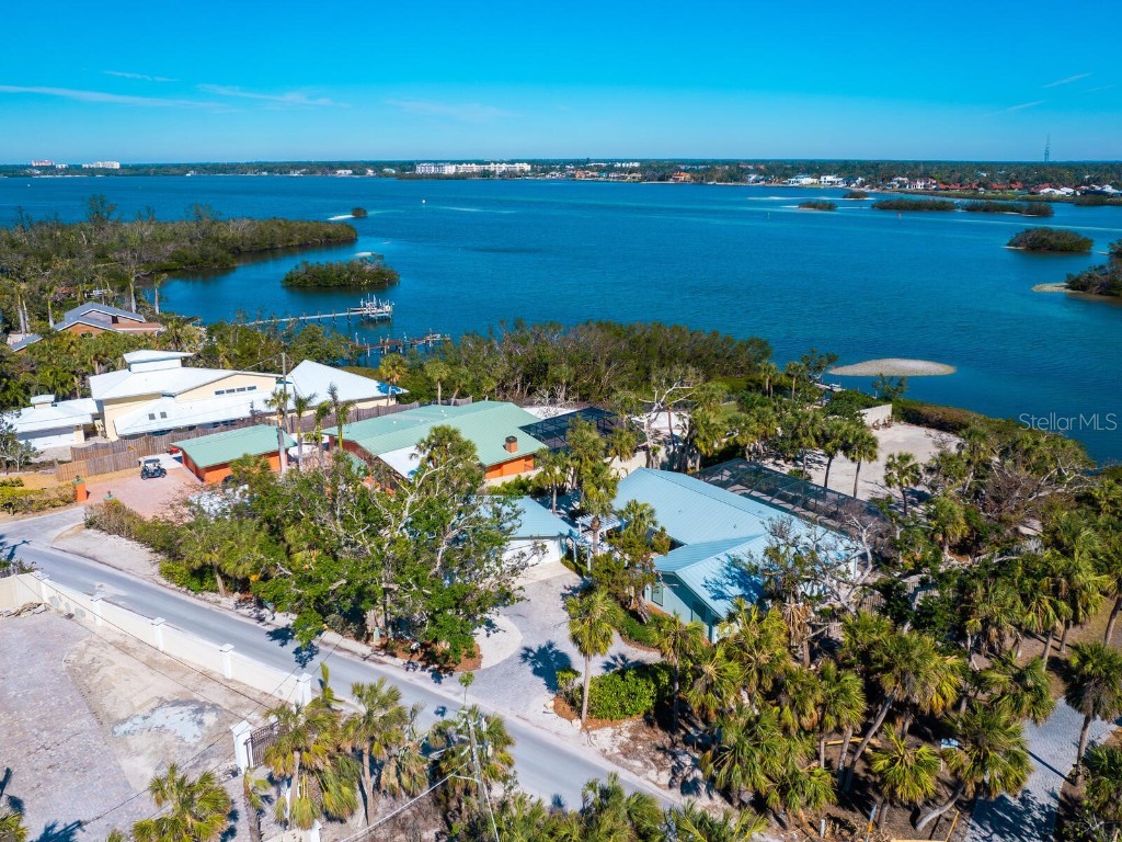 18 N Casey Key Road Osprey FL 34229 - INTRACOASTAL WATERWAY A4669083 image48