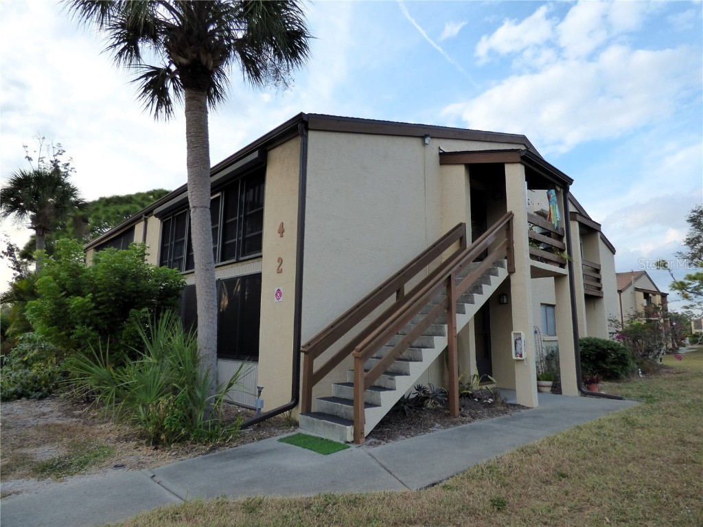 18 Quails Run Boulevard #4 Englewood FL 34223 N6141659 image2