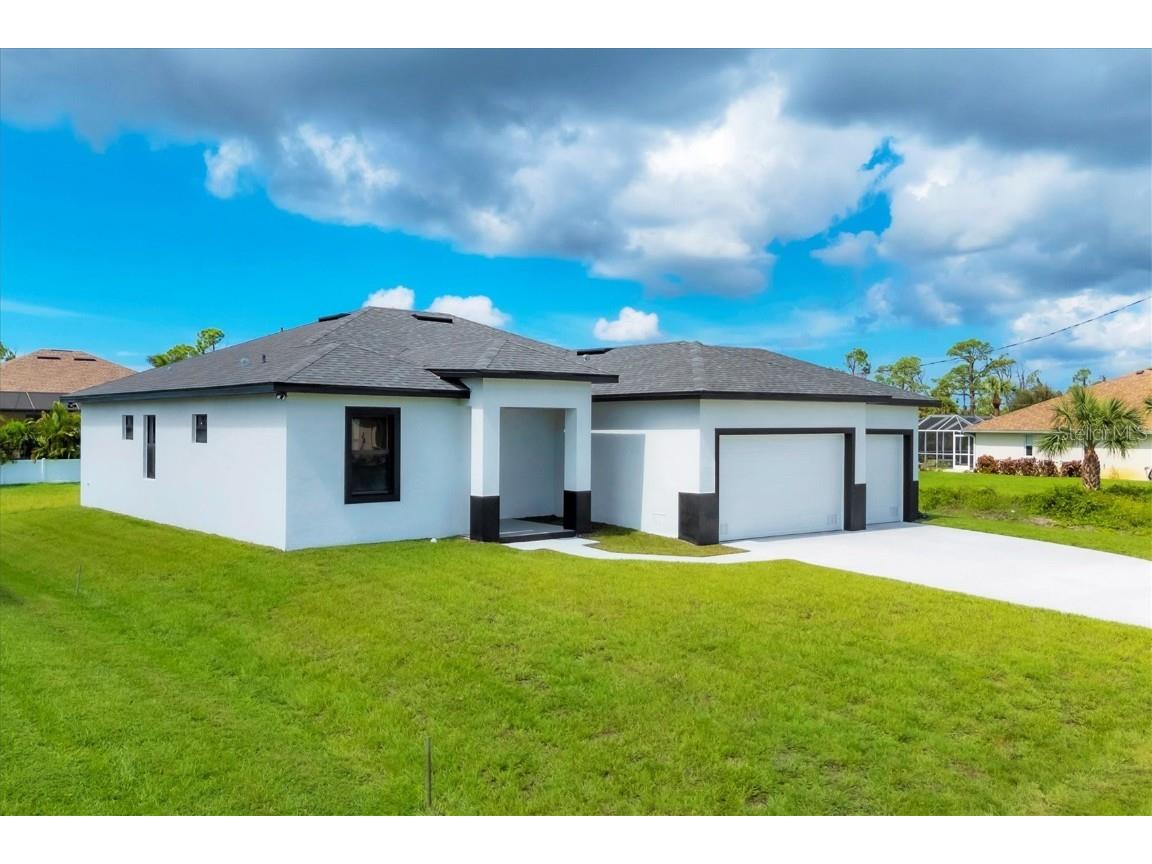 18 Tee View Road Rotonda West FL 33947 D6138388 image1