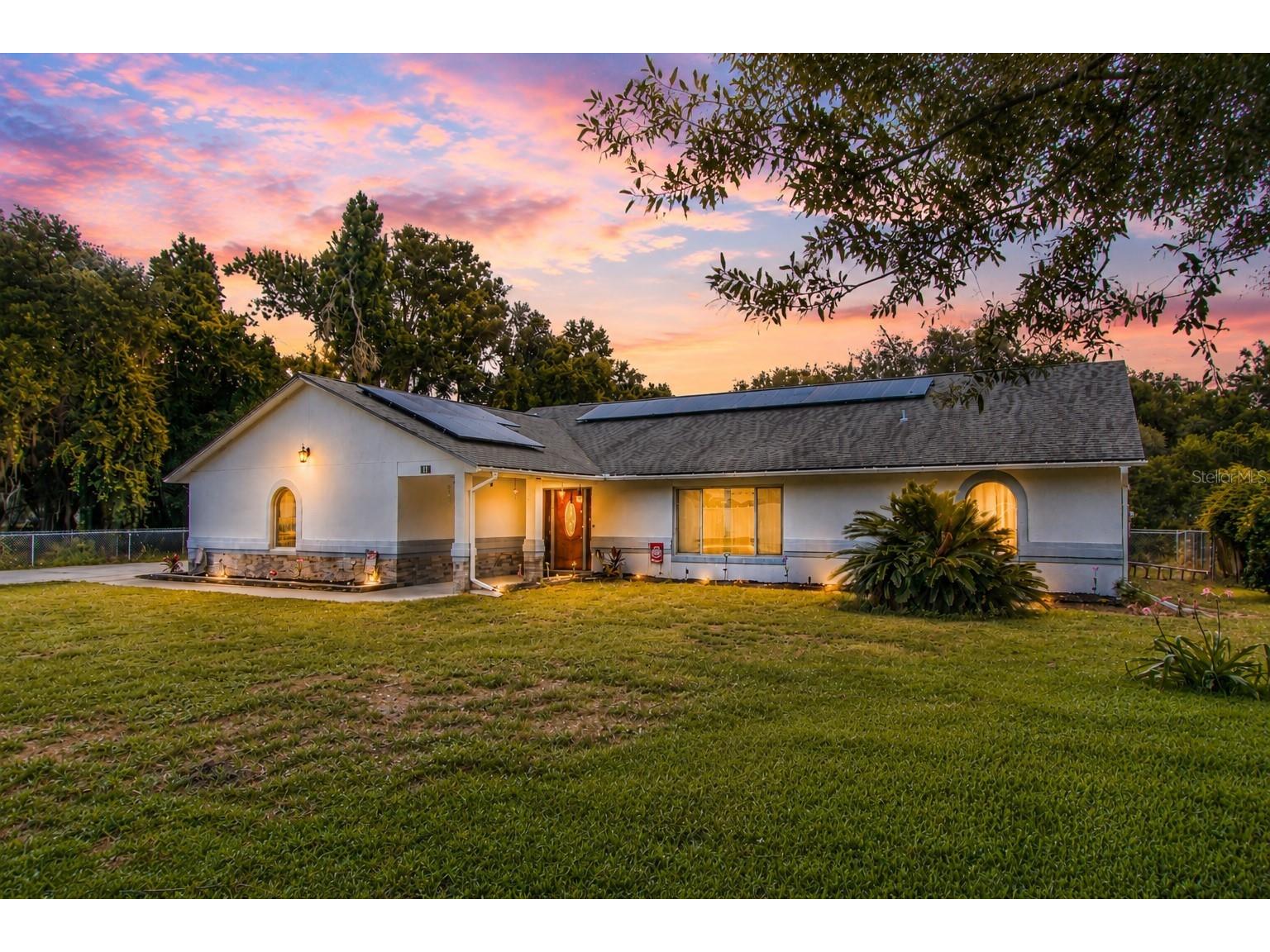 18 Weston Road Leesburg FL 34748 - LAKE GRIFFIN G5113627 image1
