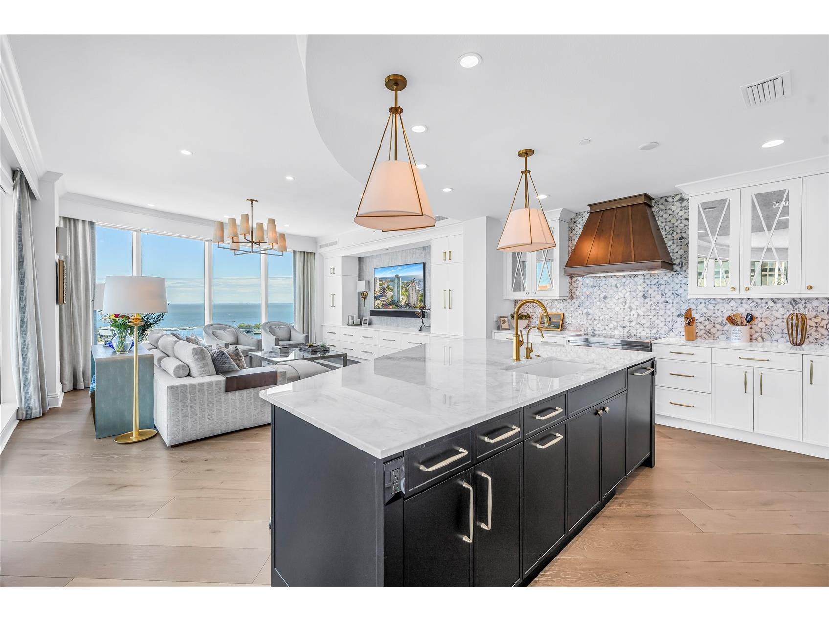 180 Beach Drive NE #1401 Saint Petersburg FL 33701 TB8487087 image23