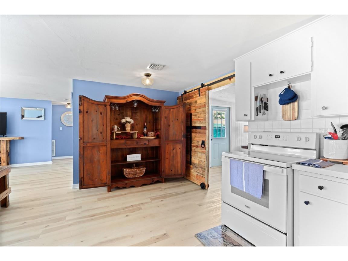 180 E Horton Avenue Englewood FL 34223 N6141197 image9