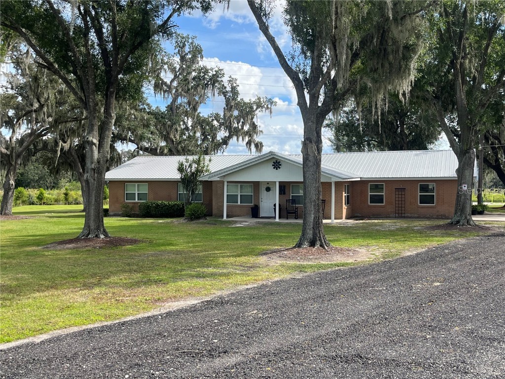 180 Eagle Lake Loop Road W Winter Haven FL 33880 P4927776 image1
