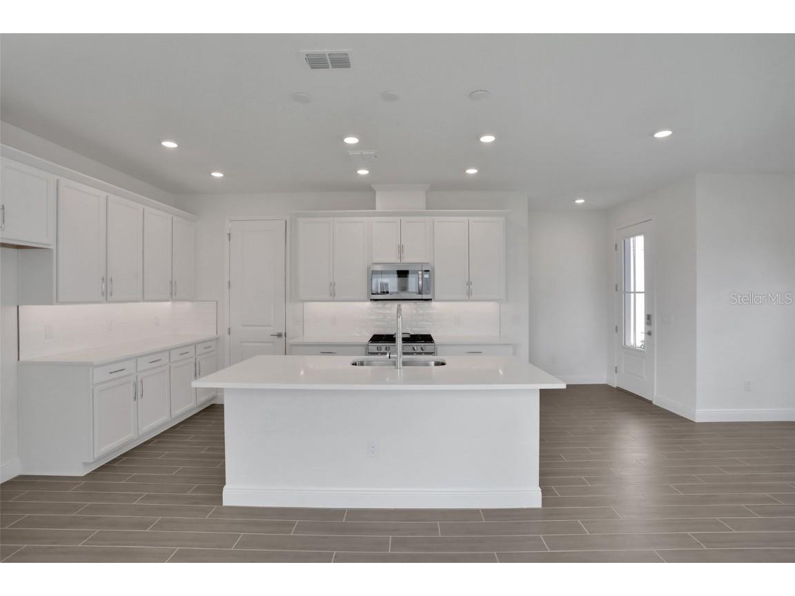 180 Eagleston Lane Lakewood Ranch FL 34240 G5088356 image8