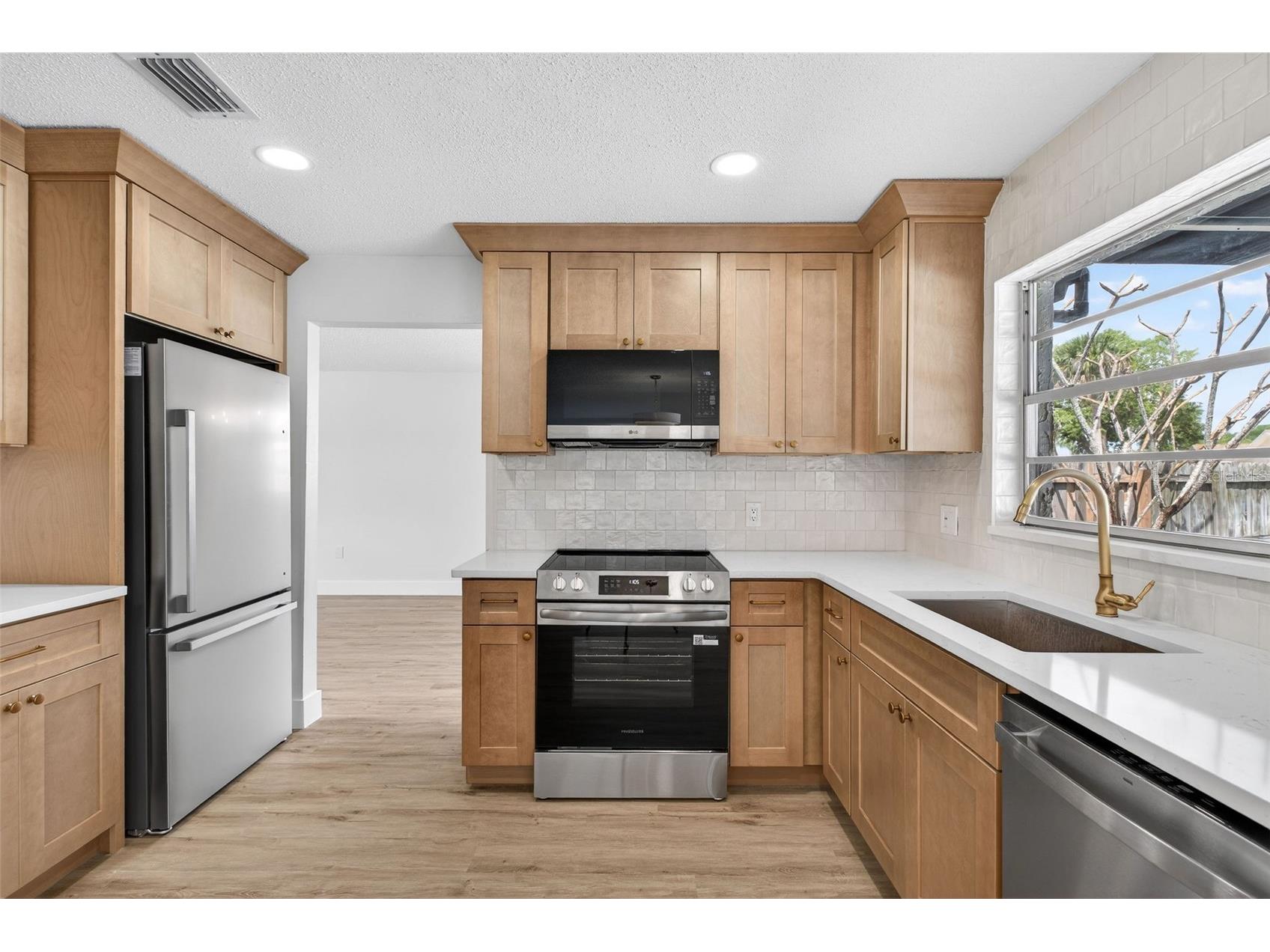 180 Florida Boulevard Merritt Island FL 32953 S5149747 image3