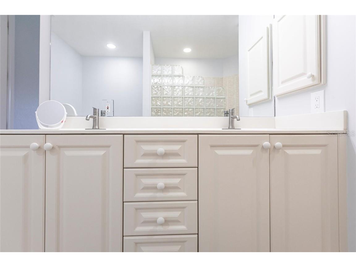 180 Hibiscus Drive #112 Punta Gorda FL 33950 C7504348 image24