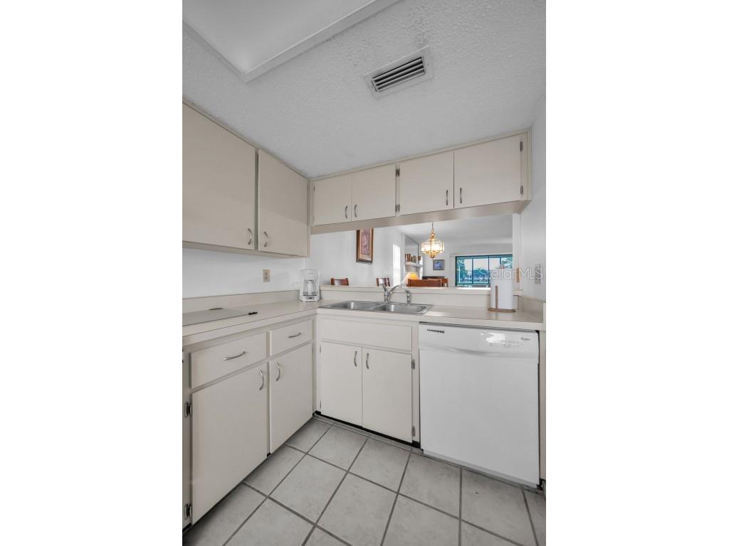 180 Lakeview Way #180 Oldsmar FL 34677 TB8400228 image20