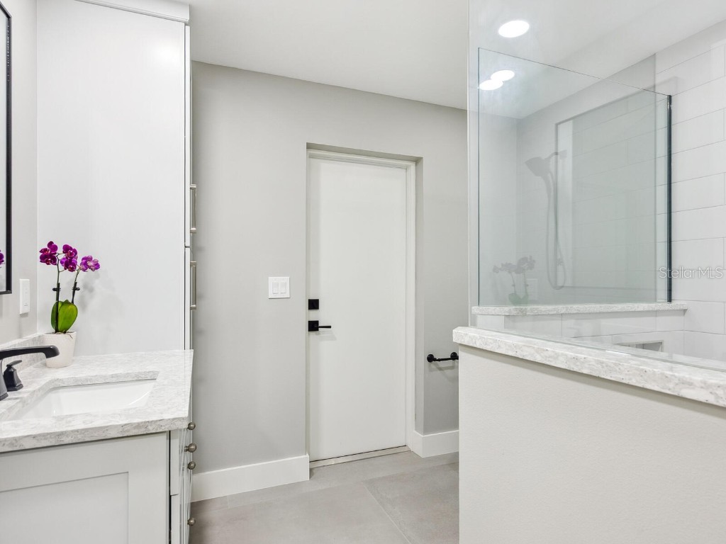 180 Lookout Point Drive Osprey FL 34229 A4672222 image30