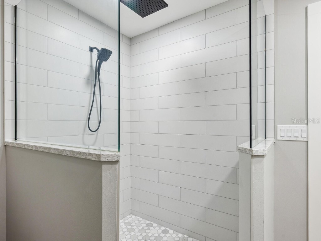 180 Lookout Point Drive Osprey FL 34229 A4672222 image31