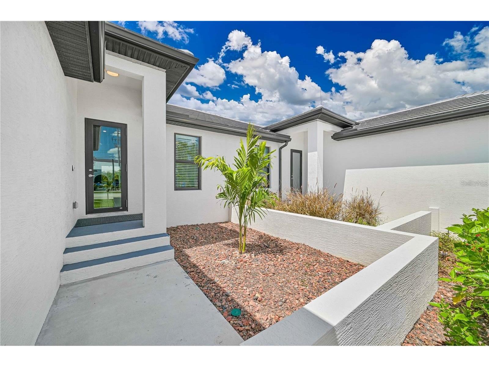 180 Madrid Boulevard Punta Gorda FL 33950 C7526414 image2