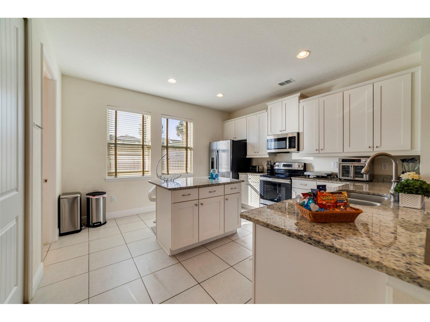 180 Minton Loop Kissimmee FL 34747 O6379374 image12