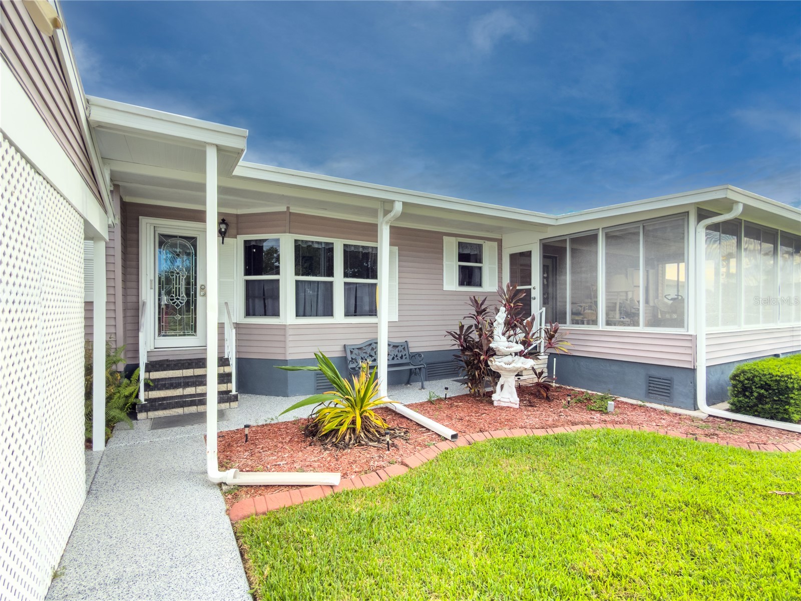 180 Nightingale Circle Ellenton FL 34222 A4699000 image1
