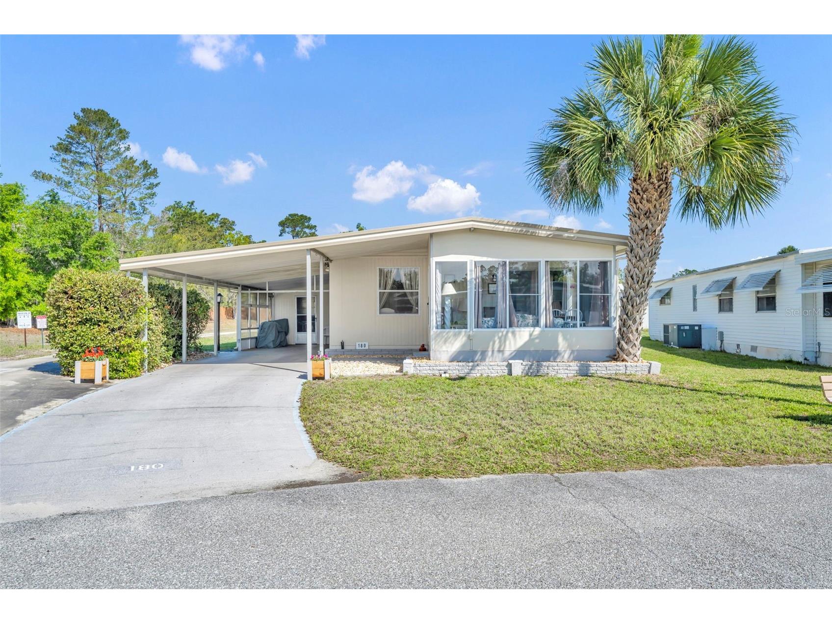 180 Paradise N Leesburg FL 34788 G5109898 image1