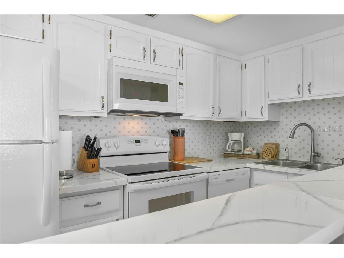 180 Seaview Court #515 Marco Island FL 34145 - GULF OF AMERICA O6299193 image16