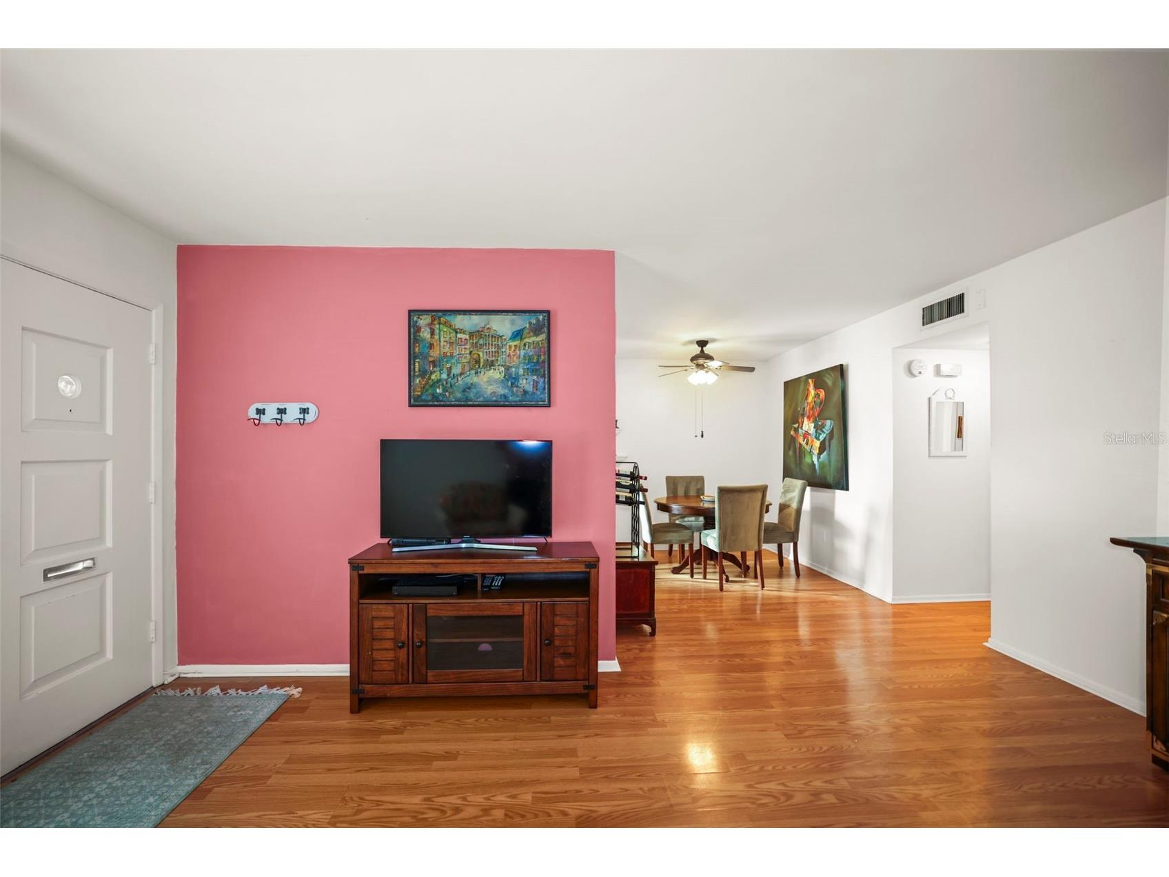 180 Sky Loch Drive W Dunedin FL 34698 TB8528643 image9