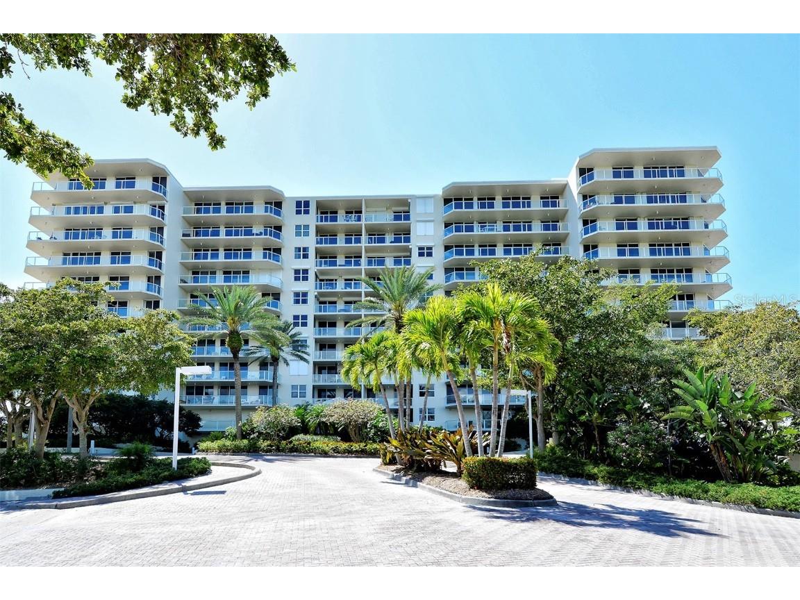 1800 Benjamin Franklin Drive #A1003 Sarasota FL 34236 A4634212 image1