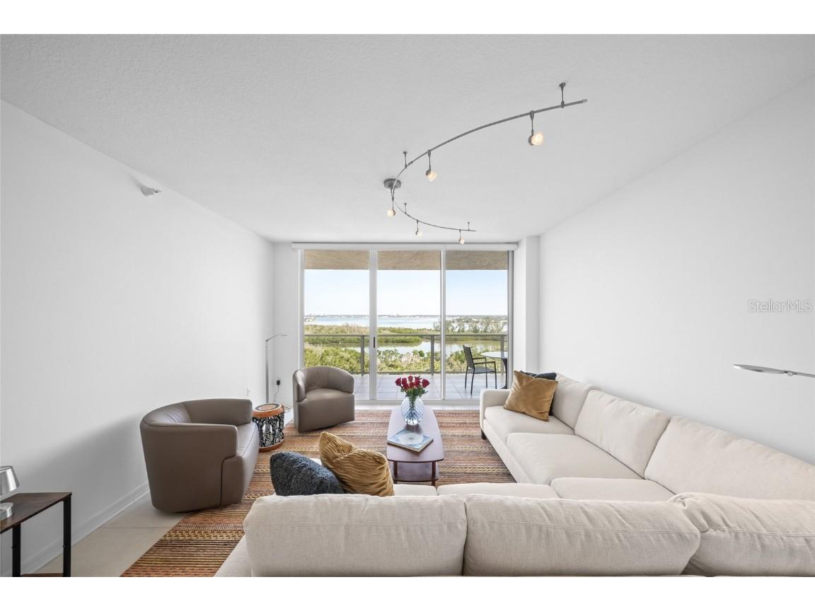 1800 Benjamin Franklin Drive #A1003 Sarasota FL 34236 A4673278 image14