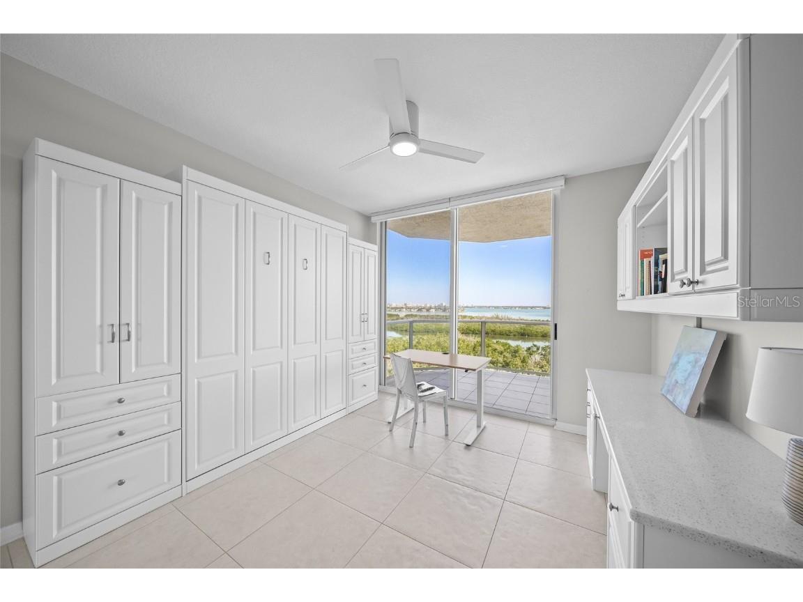 1800 Benjamin Franklin Drive #A1003 Sarasota FL 34236 A4673278 image25