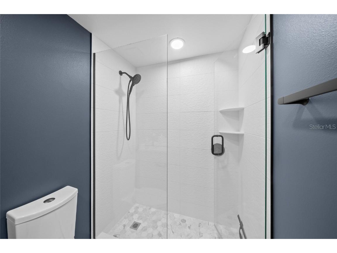 1800 Benjamin Franklin Drive #A1003 Sarasota FL 34236 A4673278 image30