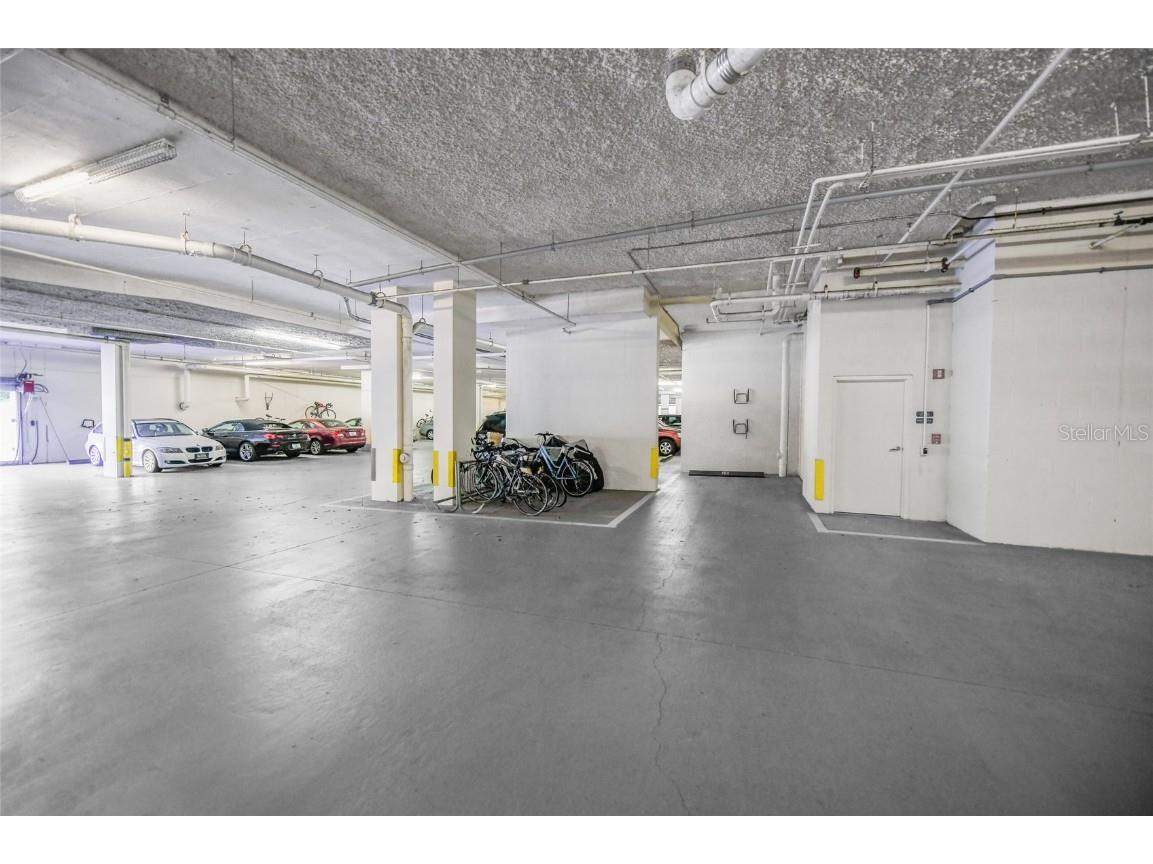 1800 Benjamin Franklin Drive #A1003 Sarasota FL 34236 A4673278 image39