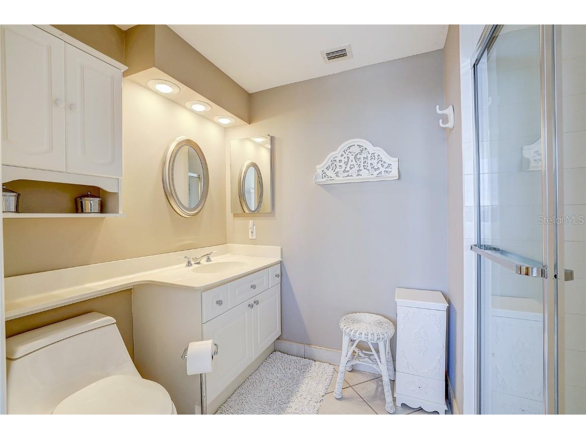 1800 Benjamin Franklin Drive #A202 Sarasota FL 34236 - GULF OF MEXICO A4670179 image22